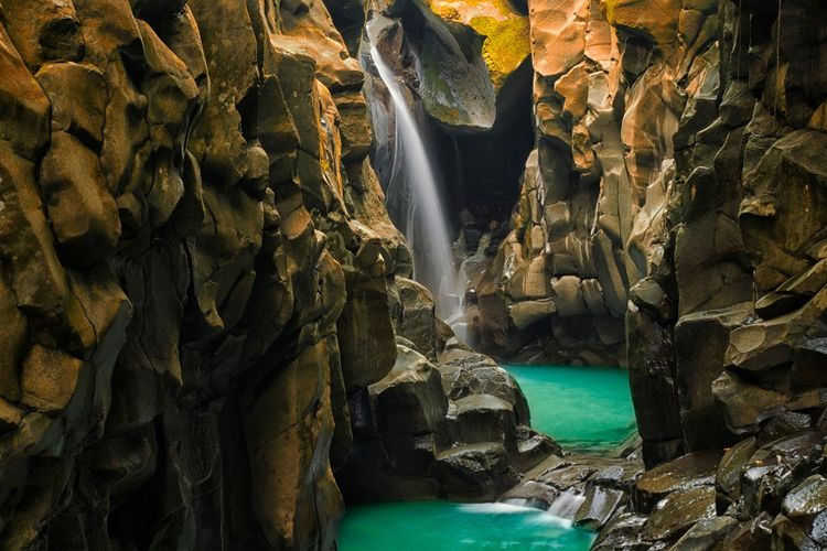 Curug Cikuluwung Wisata 2 Air Terjun Di Bogor yang Mempesona