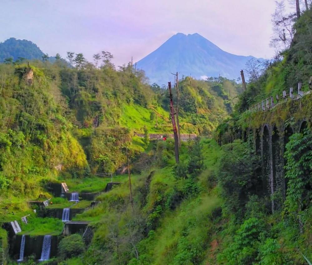 Bukit Kali Kuning Yogya